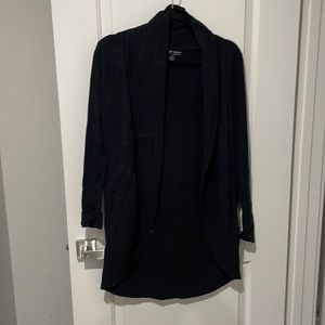 Barefoot dreams cardigan with pockets. Black